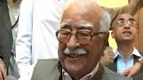 นายกรัฐมนตรีปากีสถานให้คำมั่นที่จะถ่ายโอนอำนาจภายหลังการเลือกตั้ง